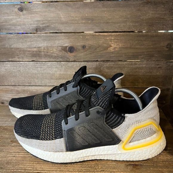 Mens Adidas UltraBoost 19 Trace Cargo Black Running Shoes Sneakers Size 9.5 D - Picture 2 of 8
